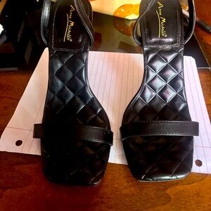 Anne Michelle heels